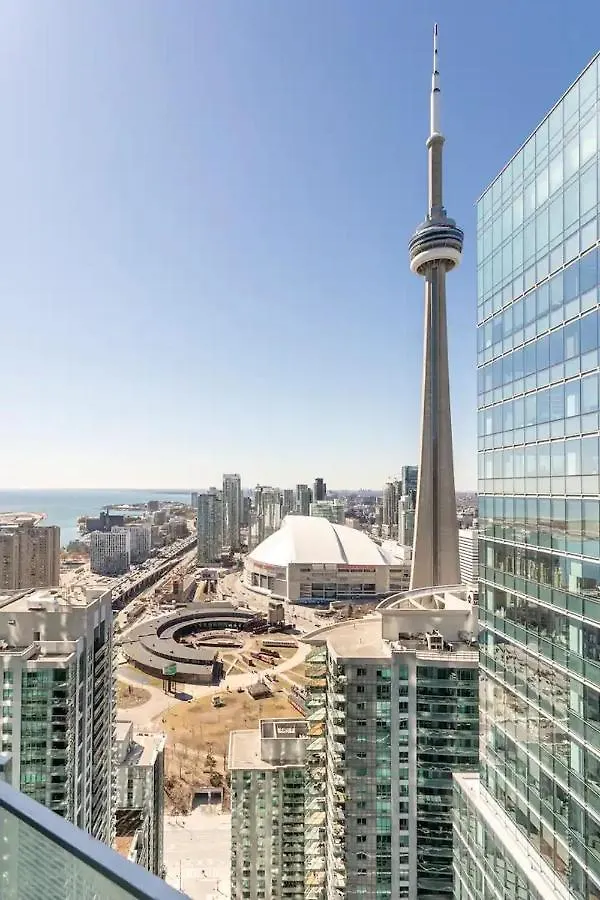 Luxury Lake View & City View - One Free Parking Toronto